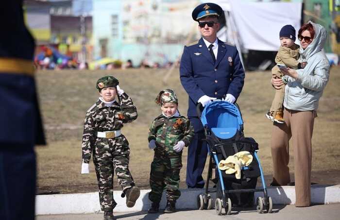 Путин гарантировал многодетным семьям соцподдержку Путин гарантировал многодетным семьям соцподдержку